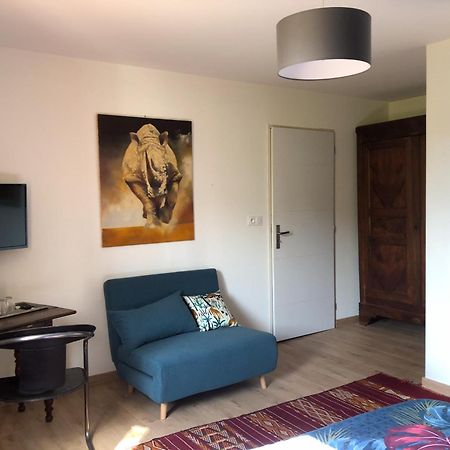 Chambre Sur Une Ile Saint-Bonnet-de-Rochefort 外观 照片