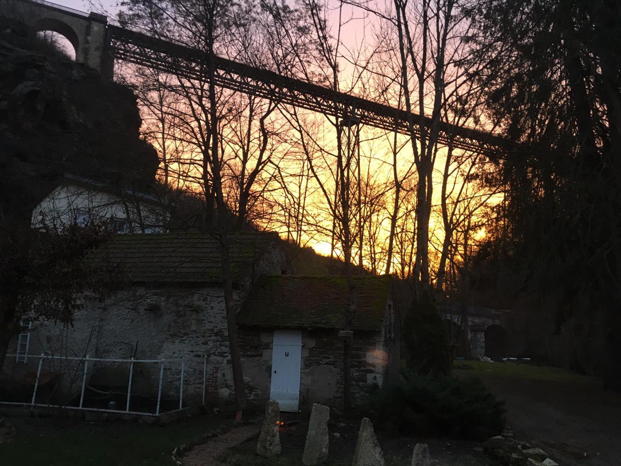 Chambre Sur Une Ile Saint-Bonnet-de-Rochefort 外观 照片